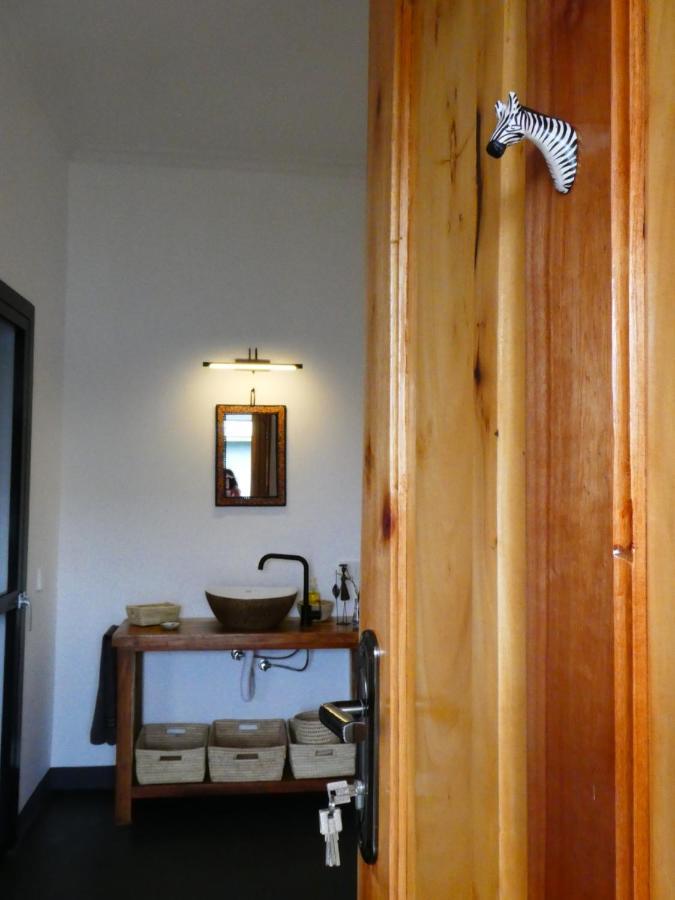Hakuna Woga Lodge *